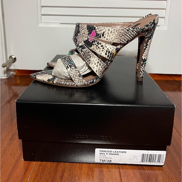 NEW IN BOX - BCBG Alexa Stiletto heels Python leather multi size 7 - Picture 6 of 6
